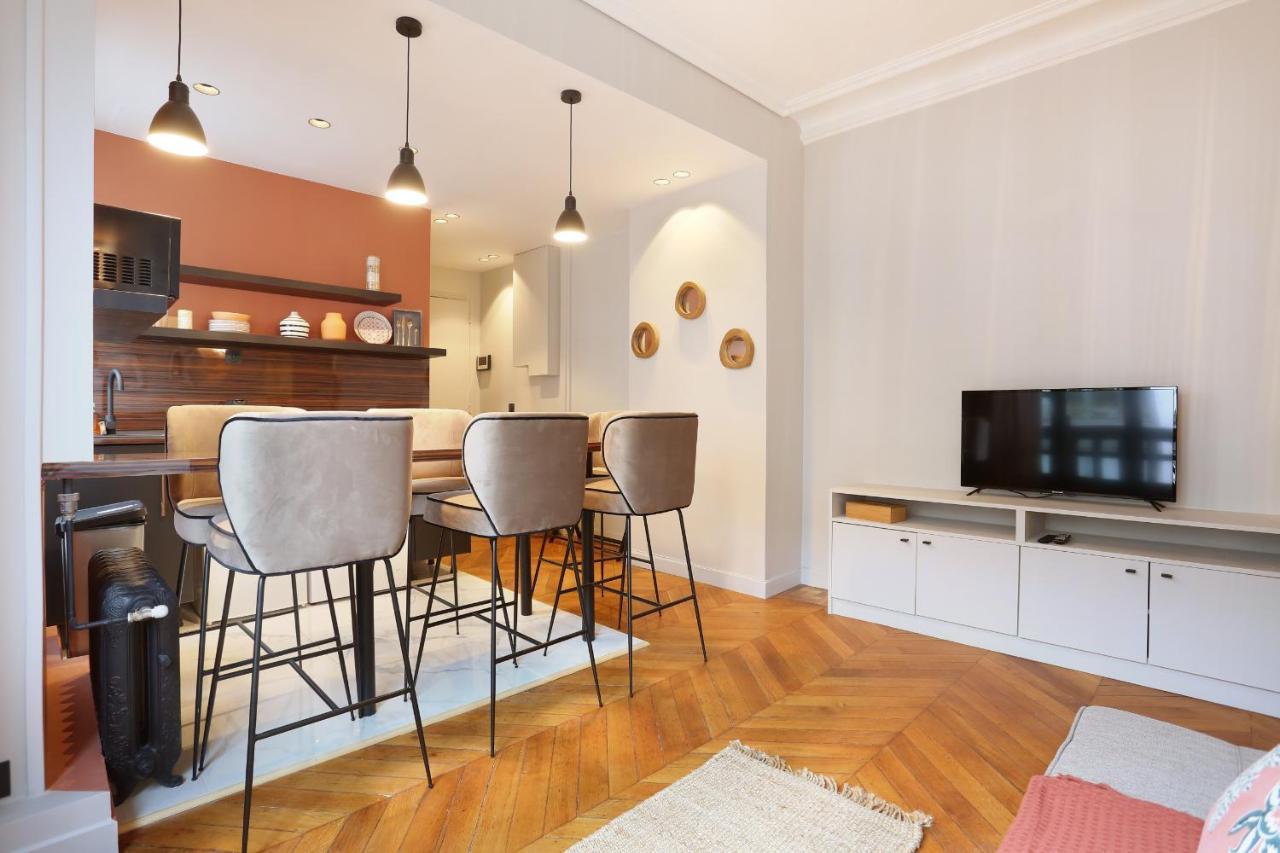 Apartment Center Of Paris By Studio Prestige Exterior foto